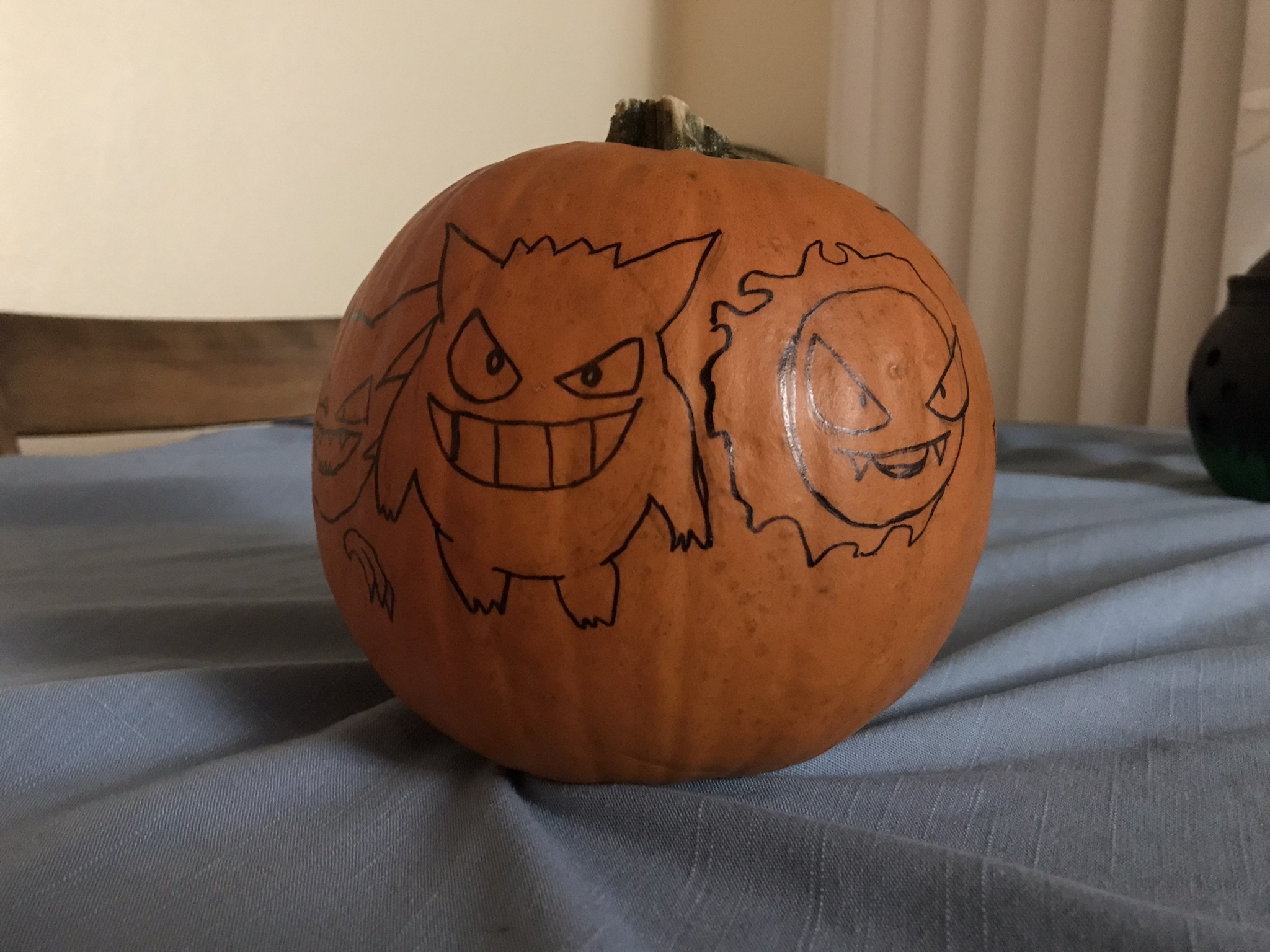 Ghostly Pokemon pumpkin, sketch right side